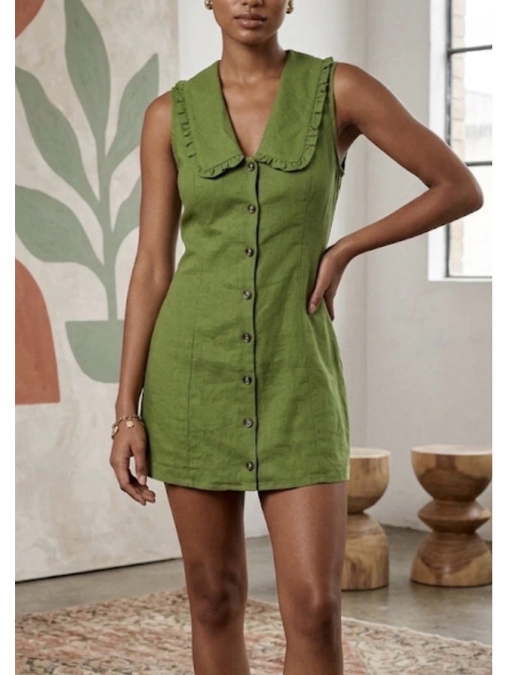 Green Sleeveless Button-Front Mini Dress with Ruffle Collar